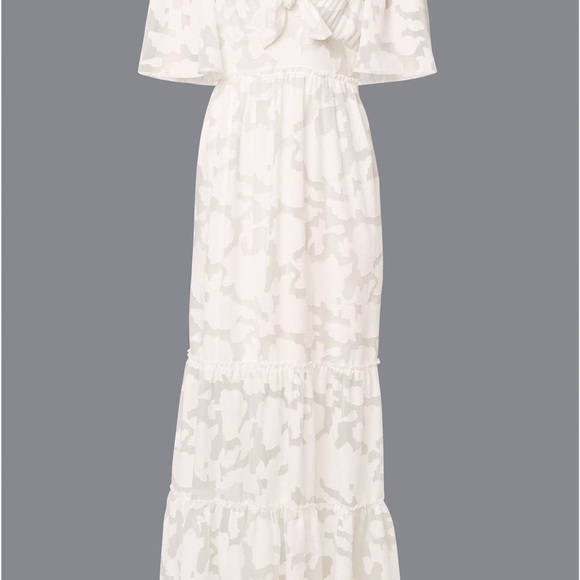 Gorgeous cold shoulder maxi dress 2 - Picture 5 of 5